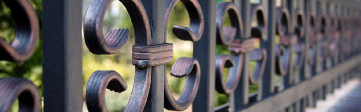 What Are The Different Types Of Ornamental Fences & Their Benefits?